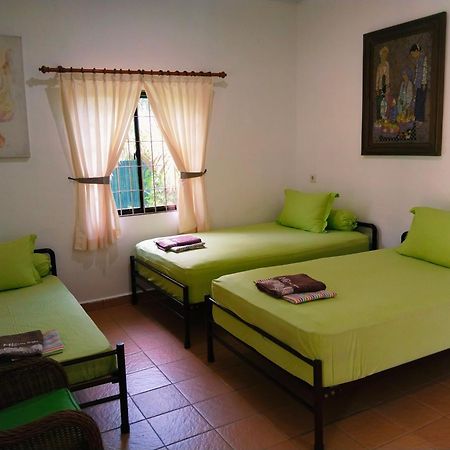 Mb Camp Singkil Hotel Gosongtelaga Екстериор снимка