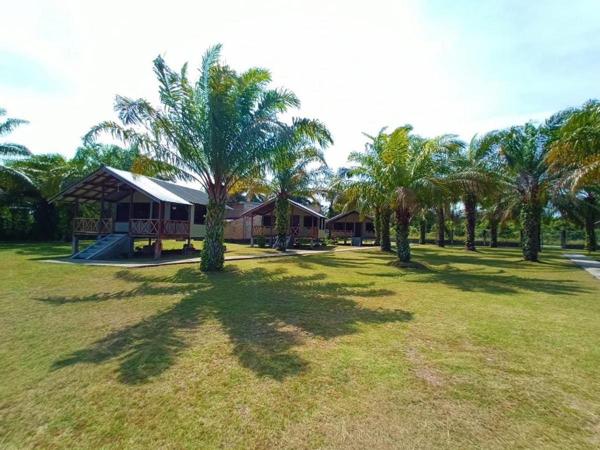 Mb Camp Singkil Hotel Gosongtelaga Екстериор снимка
