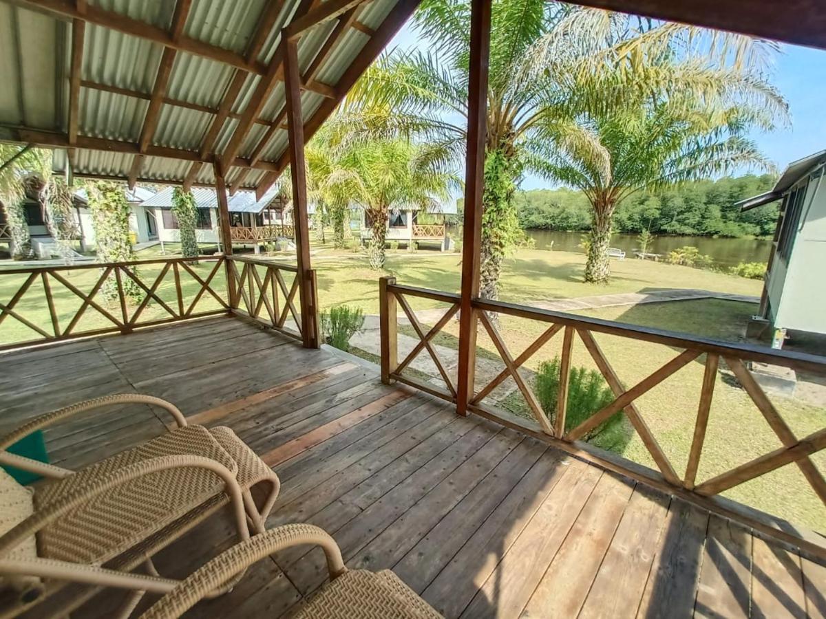 Mb Camp Singkil Hotel Gosongtelaga Екстериор снимка