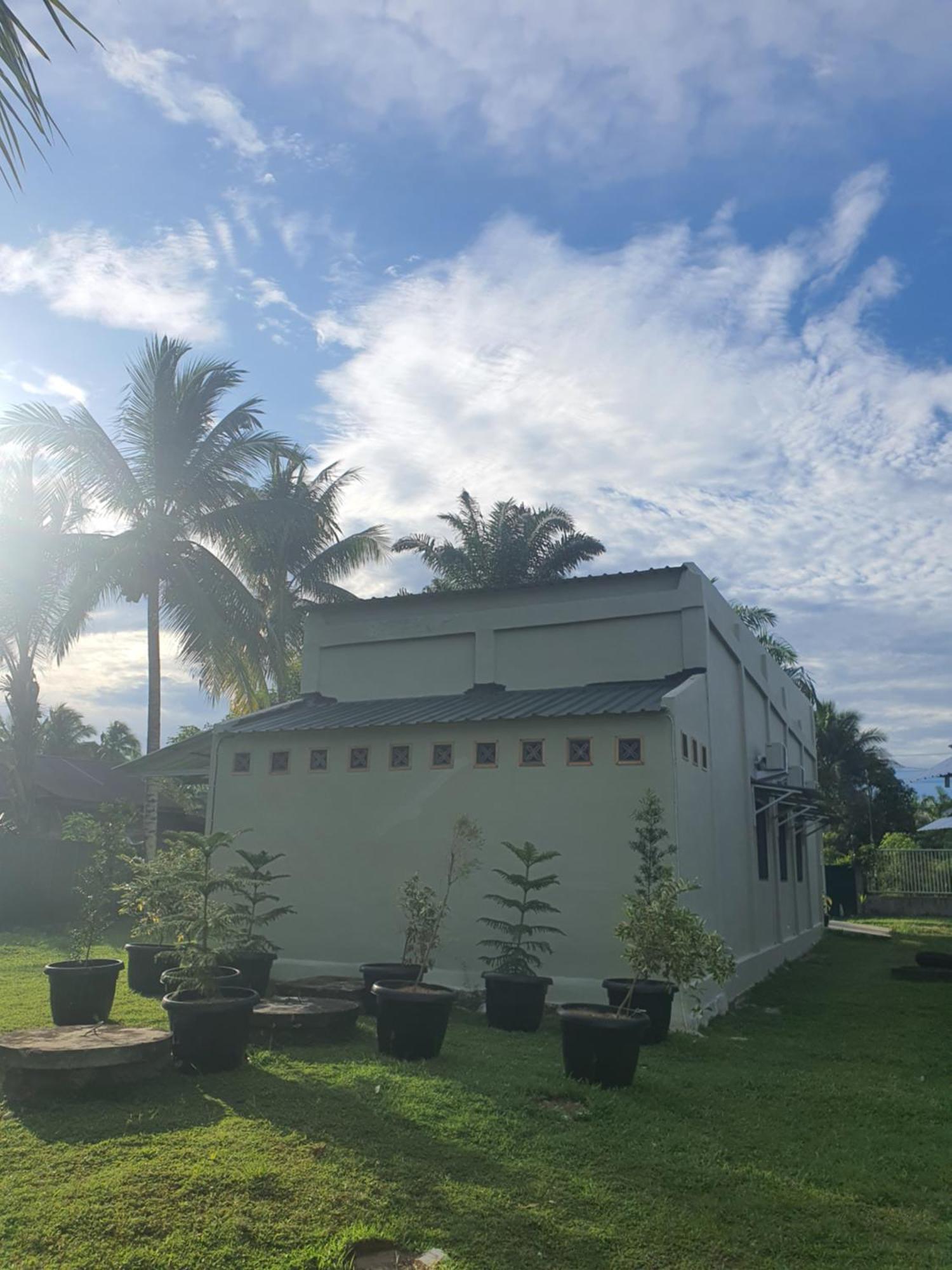 Mb Camp Singkil Hotel Gosongtelaga Екстериор снимка
